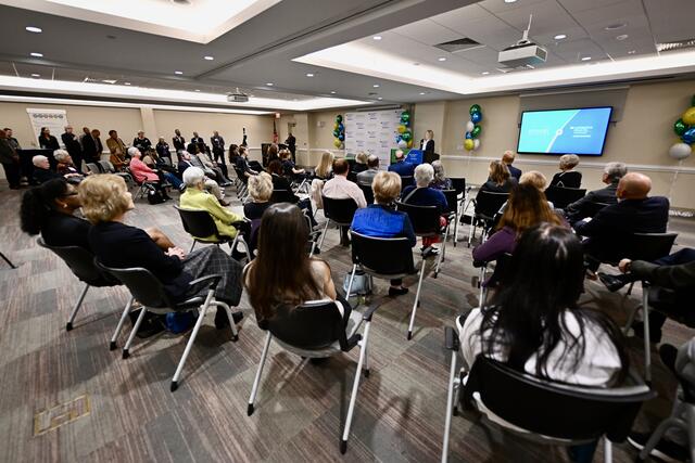 Nursing announcement audience